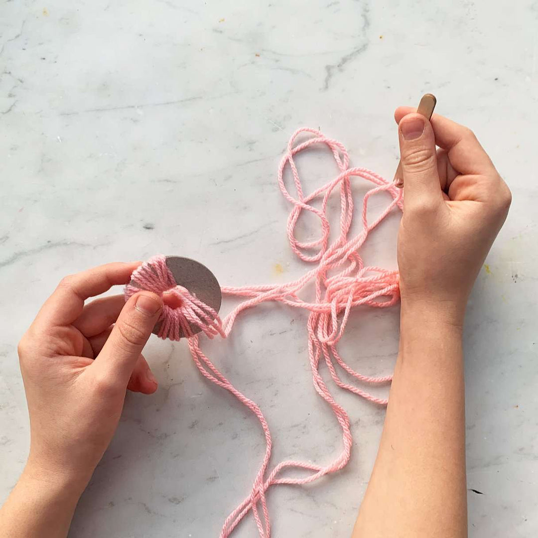 Pom Pom Spring Decoration Kit