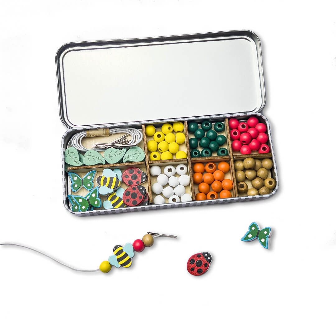 Minibeast Bracelet Kit Tin