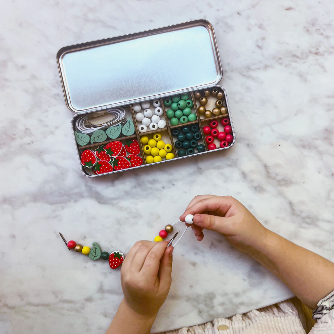 Strawberry Bracelet Kit Tin