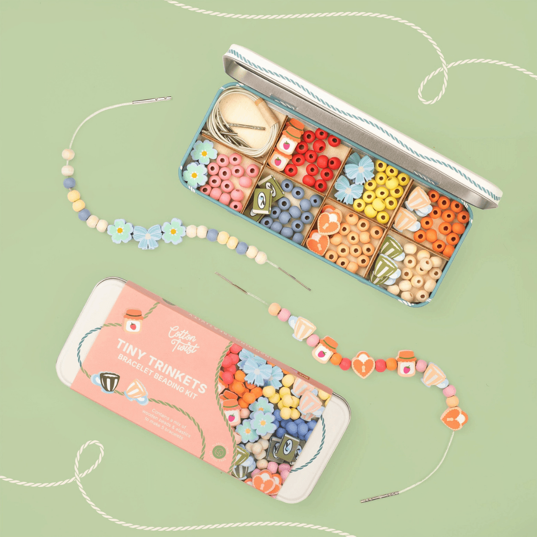 Tiny Trinkets Bracelet Kit Tin