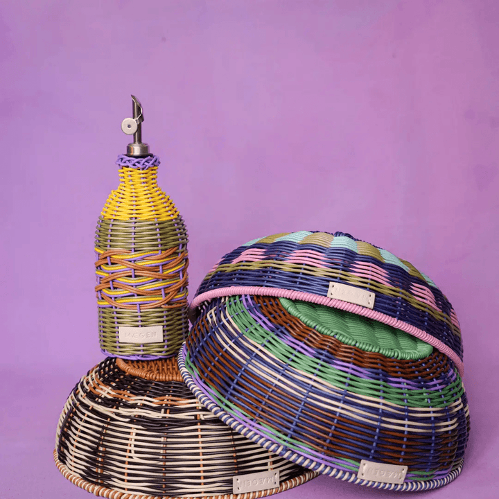 Hand-Woven Oil Pourer
