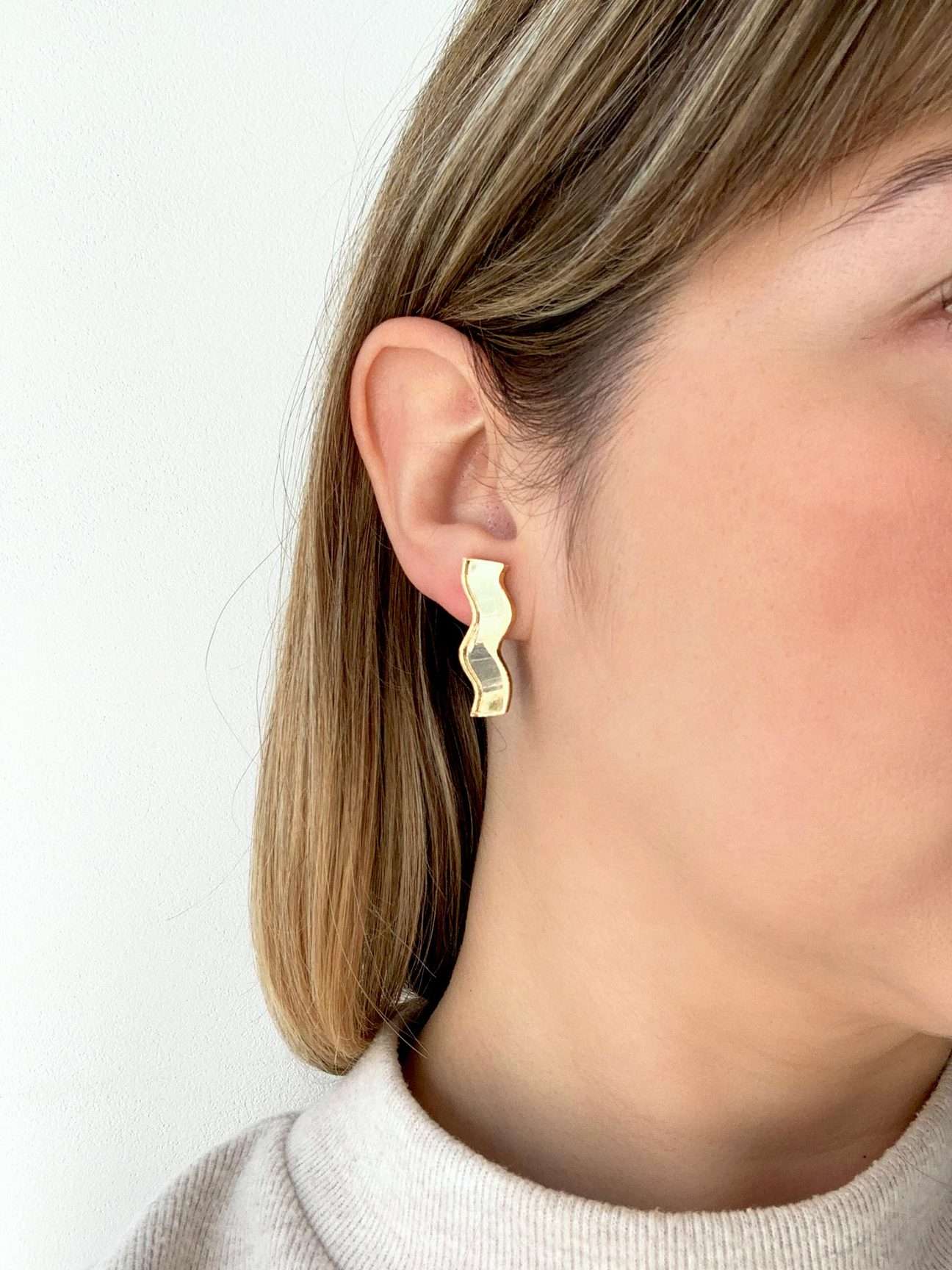 ARIA Stud Earrings - Mirror Gold
