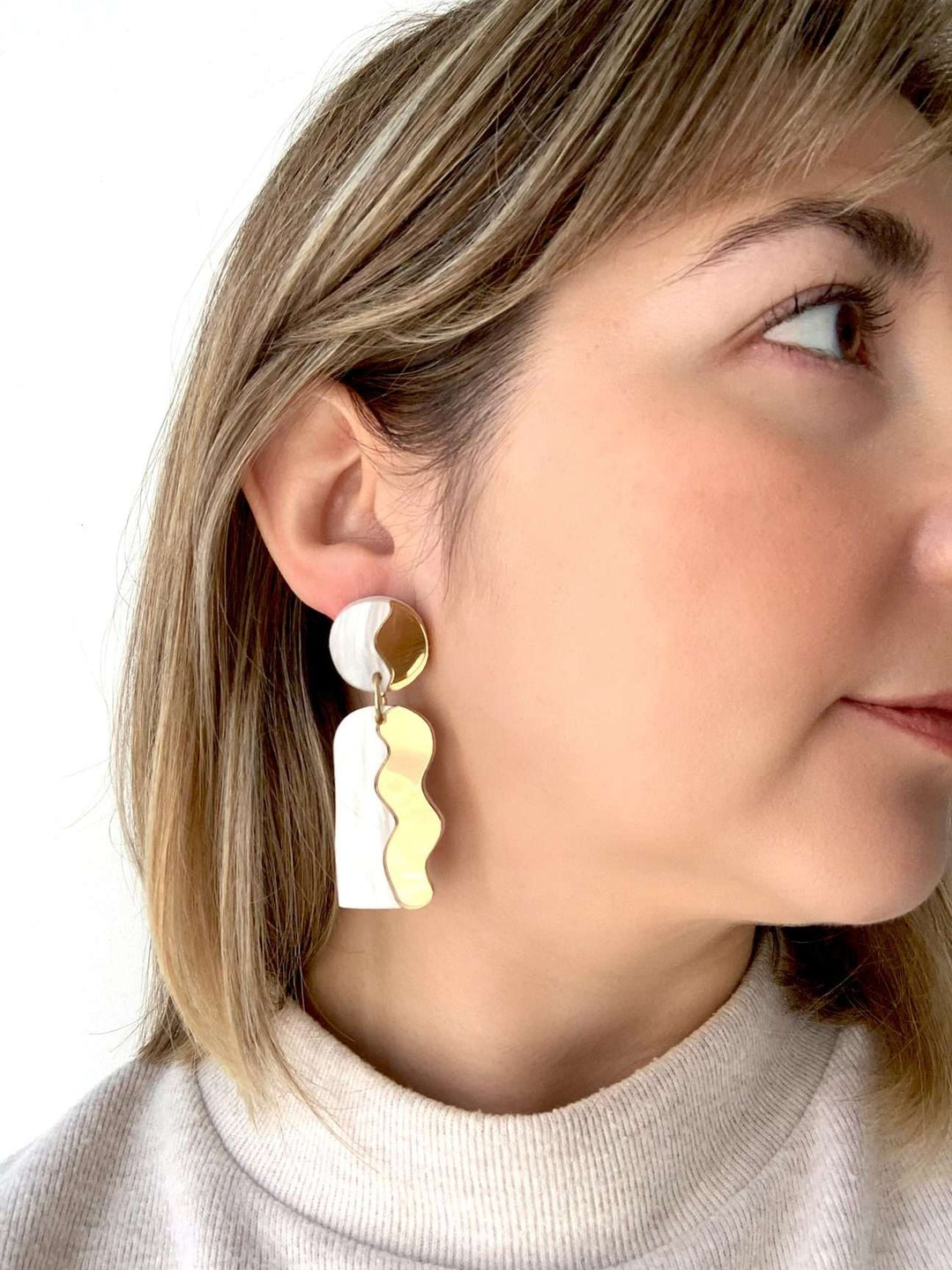 CALATA Statement Earrings - Gold & White