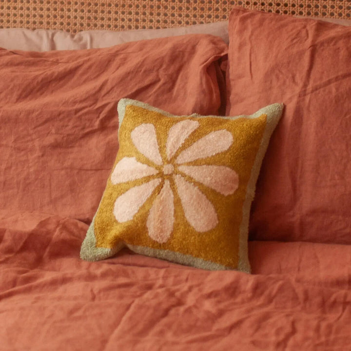 Small Daisy Cushion