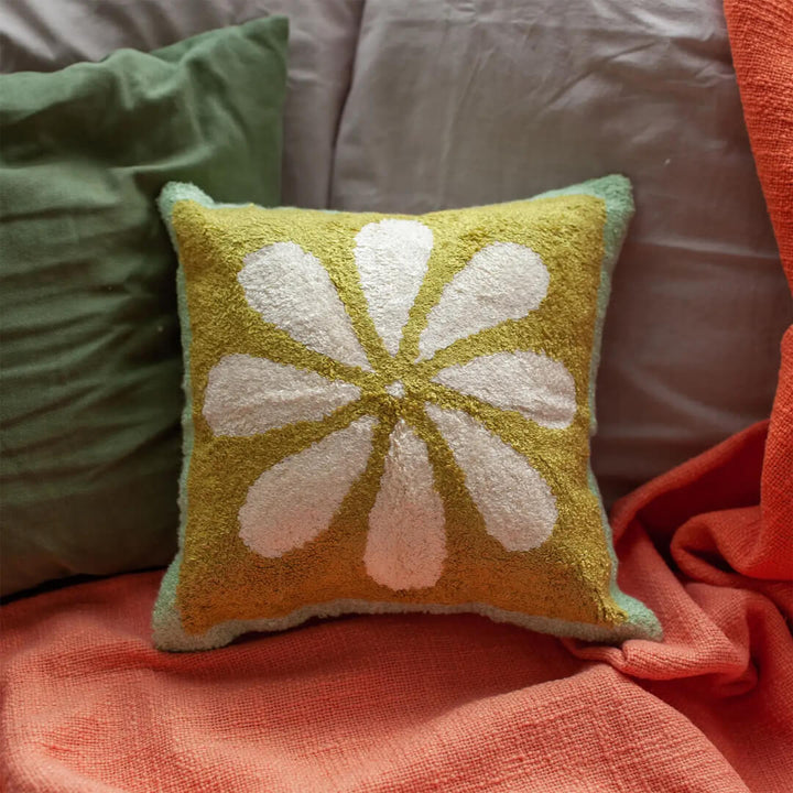 Small Daisy Cushion