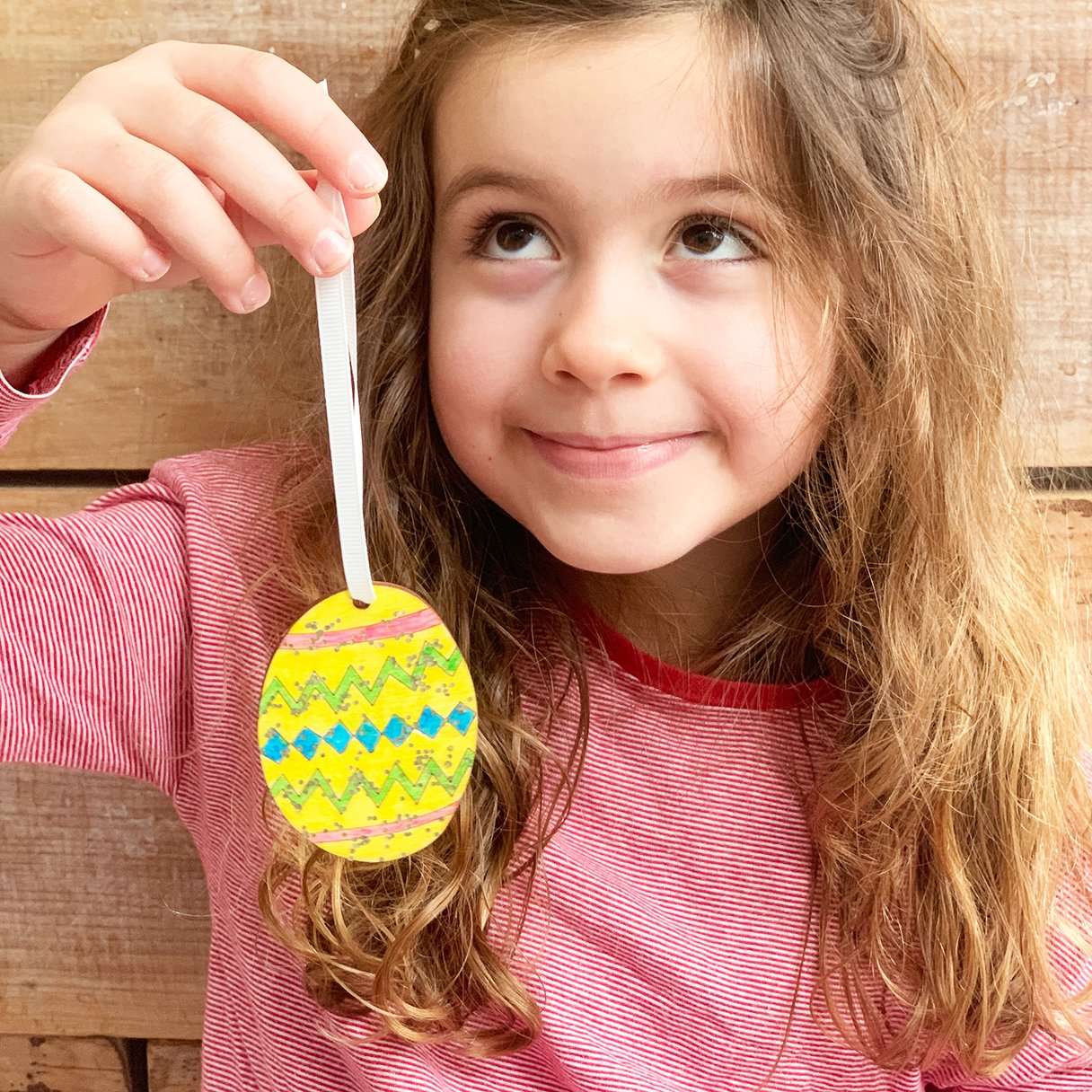 Make Your Own Easter Egg Decoration